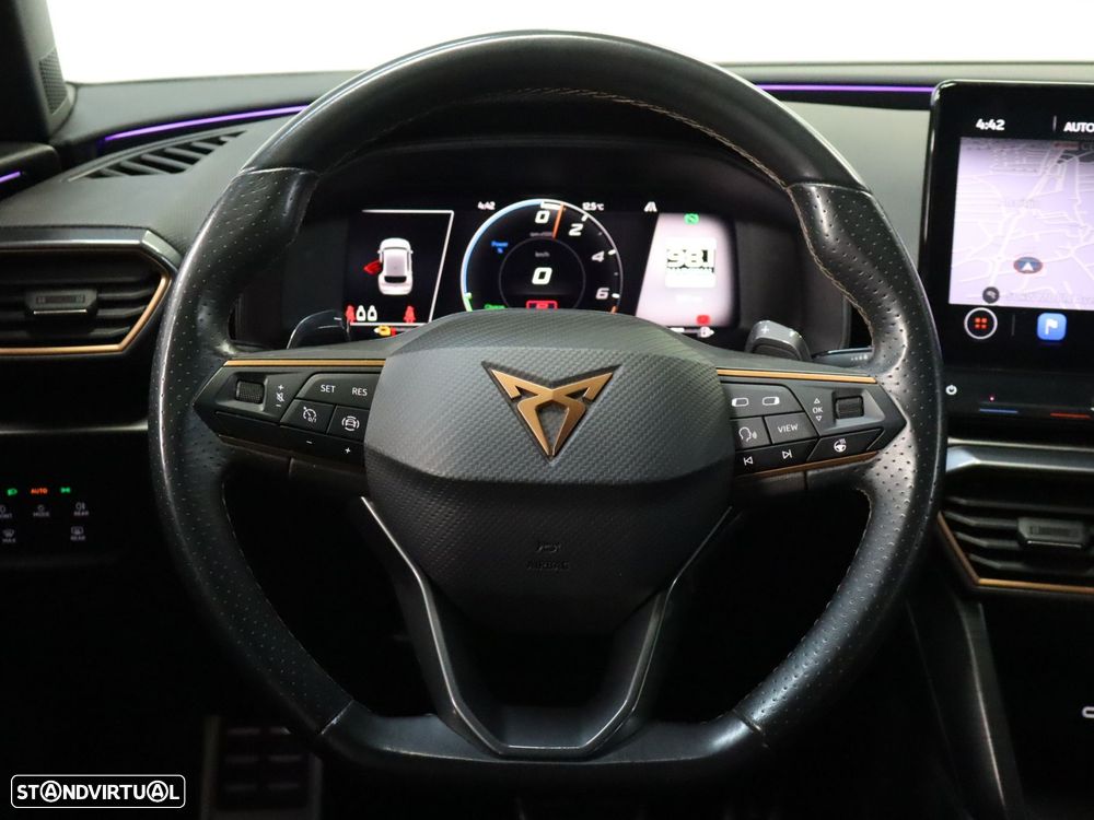 Cupra Leon 1.4 e-Hybrid MID DSG - 14