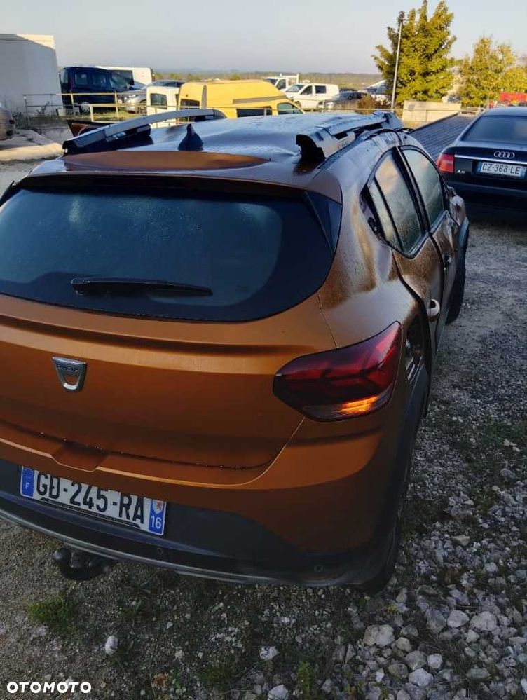Dacia Sandero Stepway TCe 100 Celebration - 3