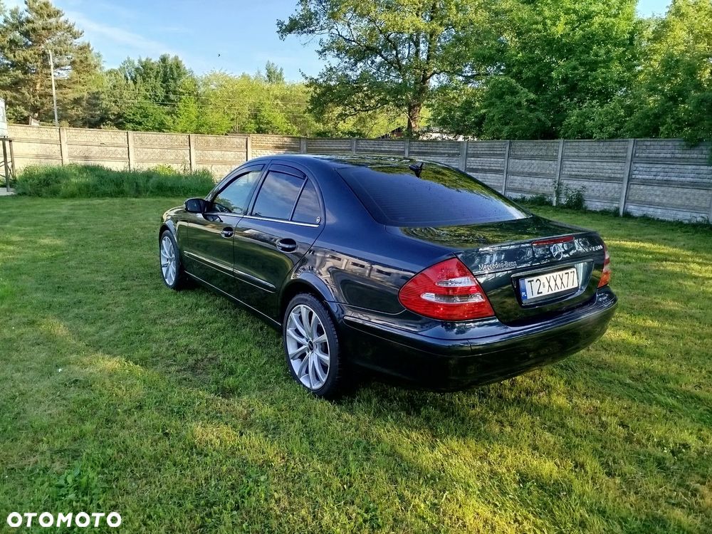 Mercedes-Benz Klasa E 200 CDI Classic - 11