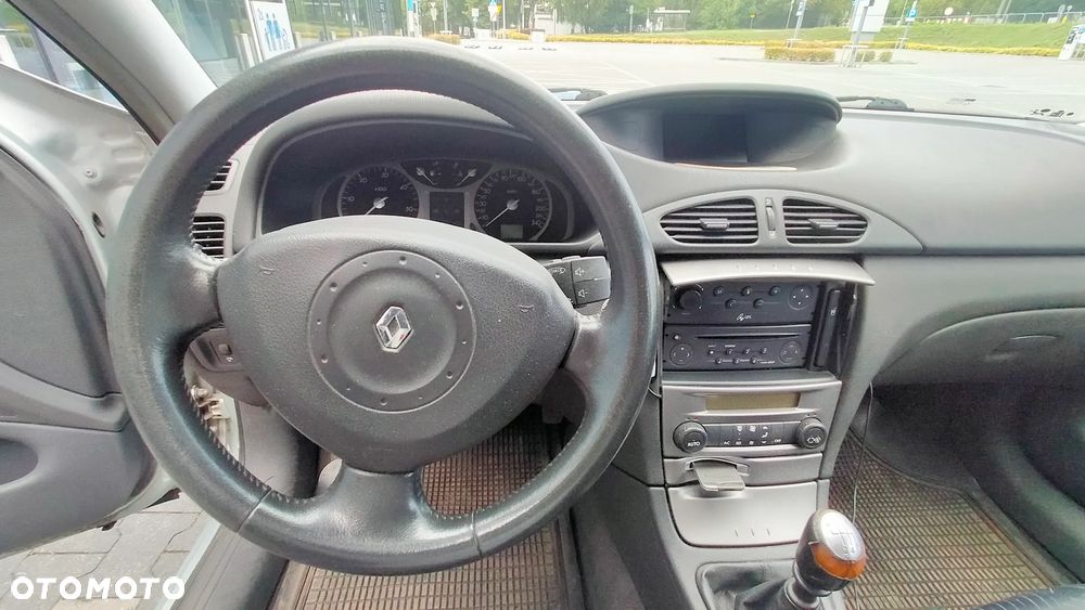Renault Laguna 1.9 dCi Dynamique - 10