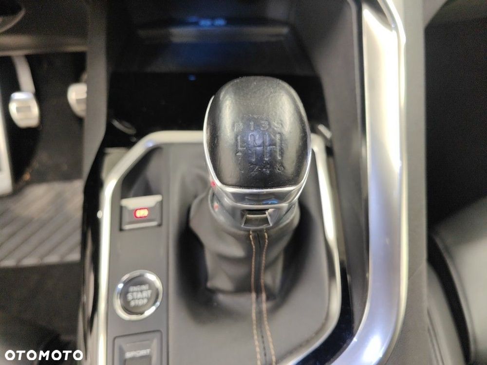 Peugeot 3008 1.5 BlueHDi GT S&S - 31