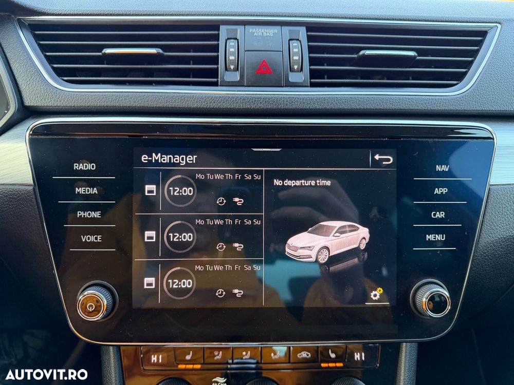 Skoda Superb 1.4 TSI DSG Ambition - 34