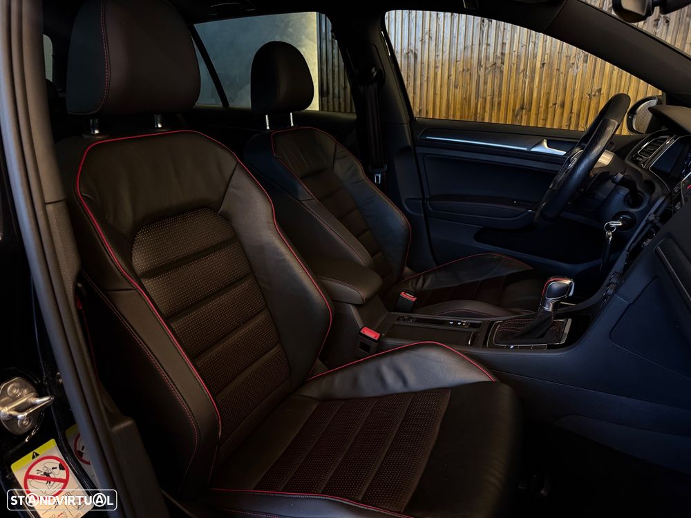 VW Golf GTI TCR 2.0 TSI OPF DSG - 26