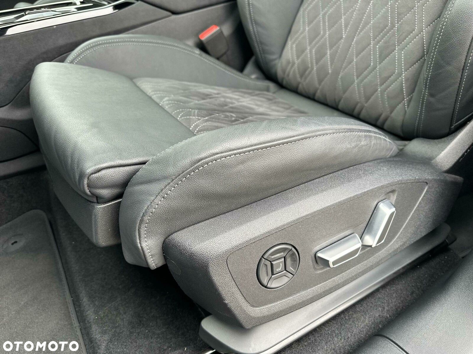 Audi Q6 - 17