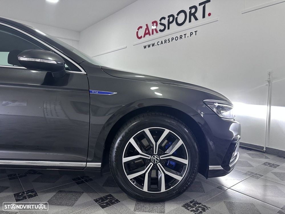 VW Passat Variant - 9