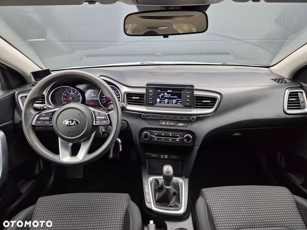 Kia Ceed - 7
