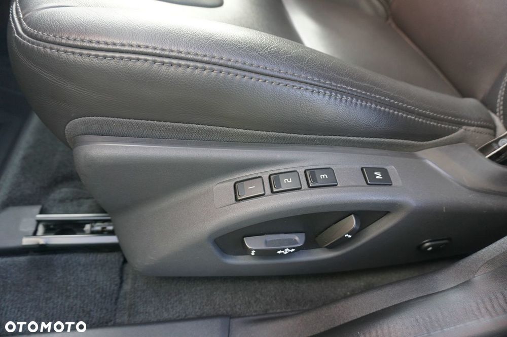 Volvo XC 60 D4 Geartronic Summum - 14
