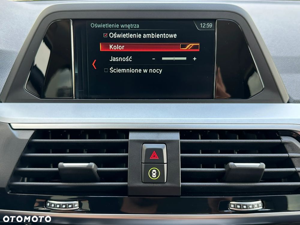 BMW X3 xDrive20i sport - 38