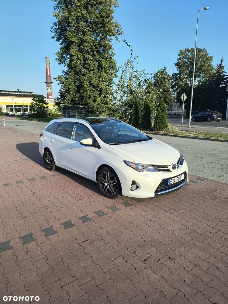 Toyota Auris 2.0 D-4D Premium - 5