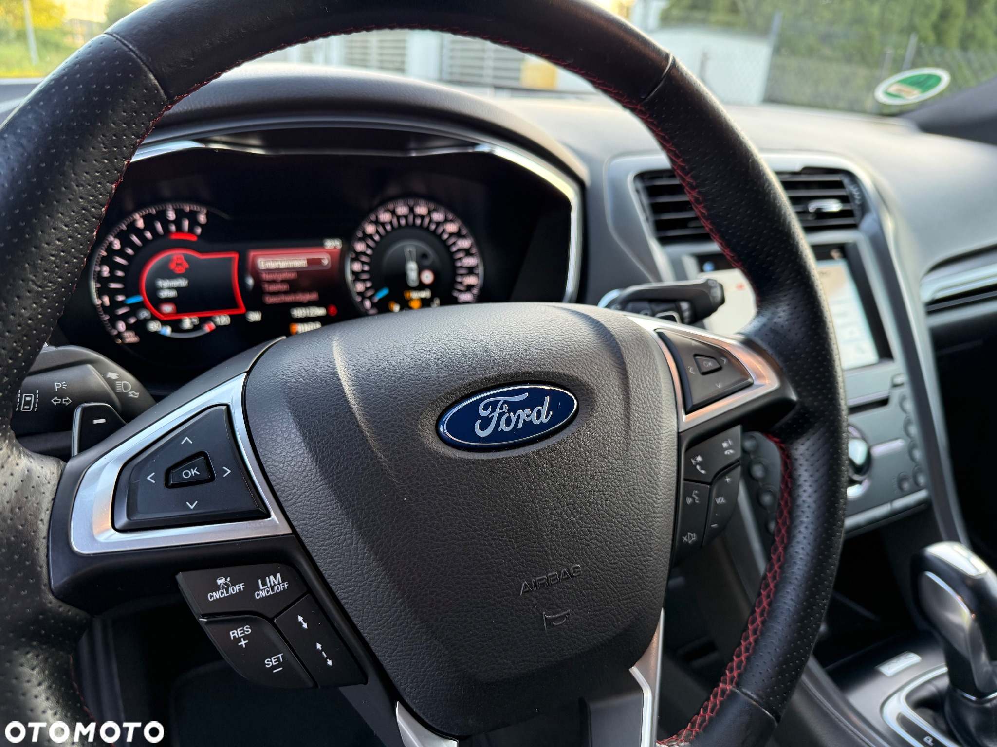 Ford Mondeo 2.0 TDCi ST-Line PowerShift - 29