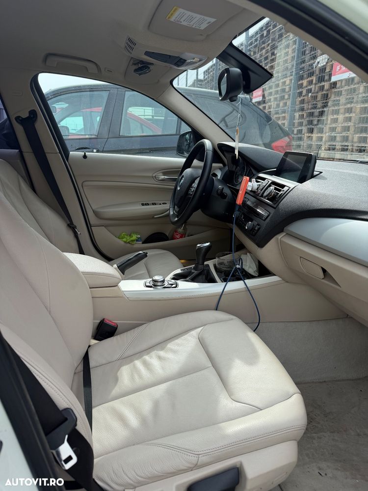 BMW Seria 1 120d - 14