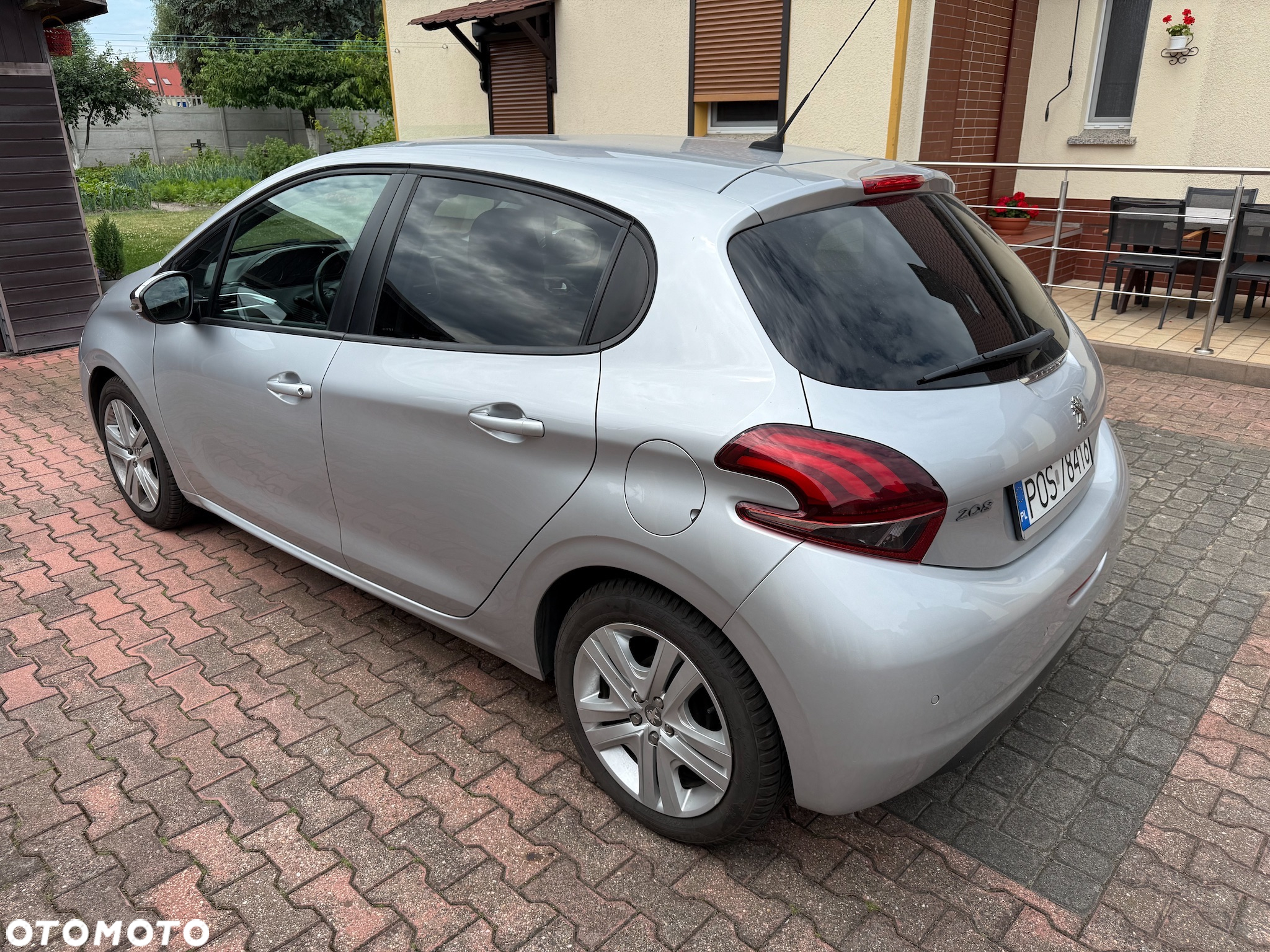 Peugeot 208 - 4