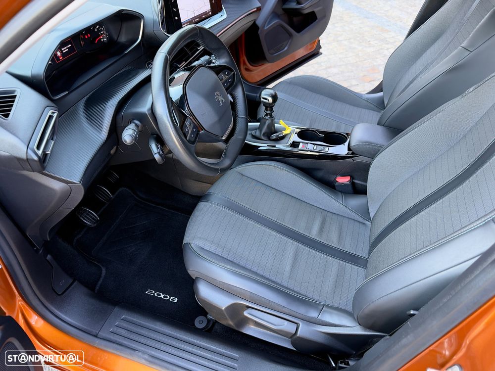 Peugeot 2008 1.2 PureTech Allure Pack - 41