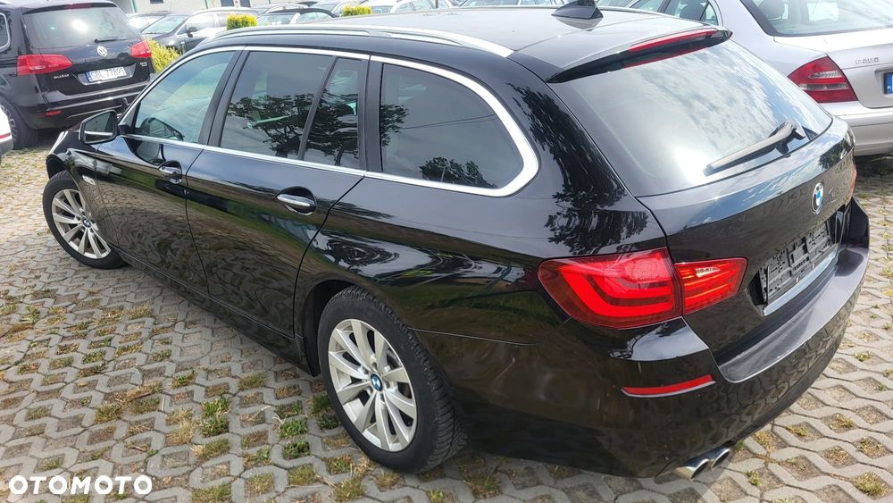 BMW Seria 5 520d Touring - 4
