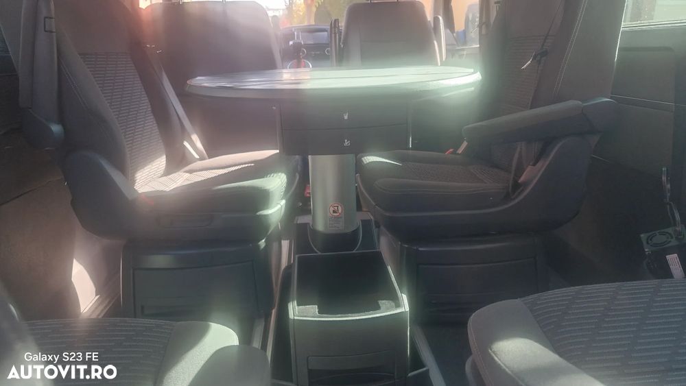 Volkswagen Multivan - 7