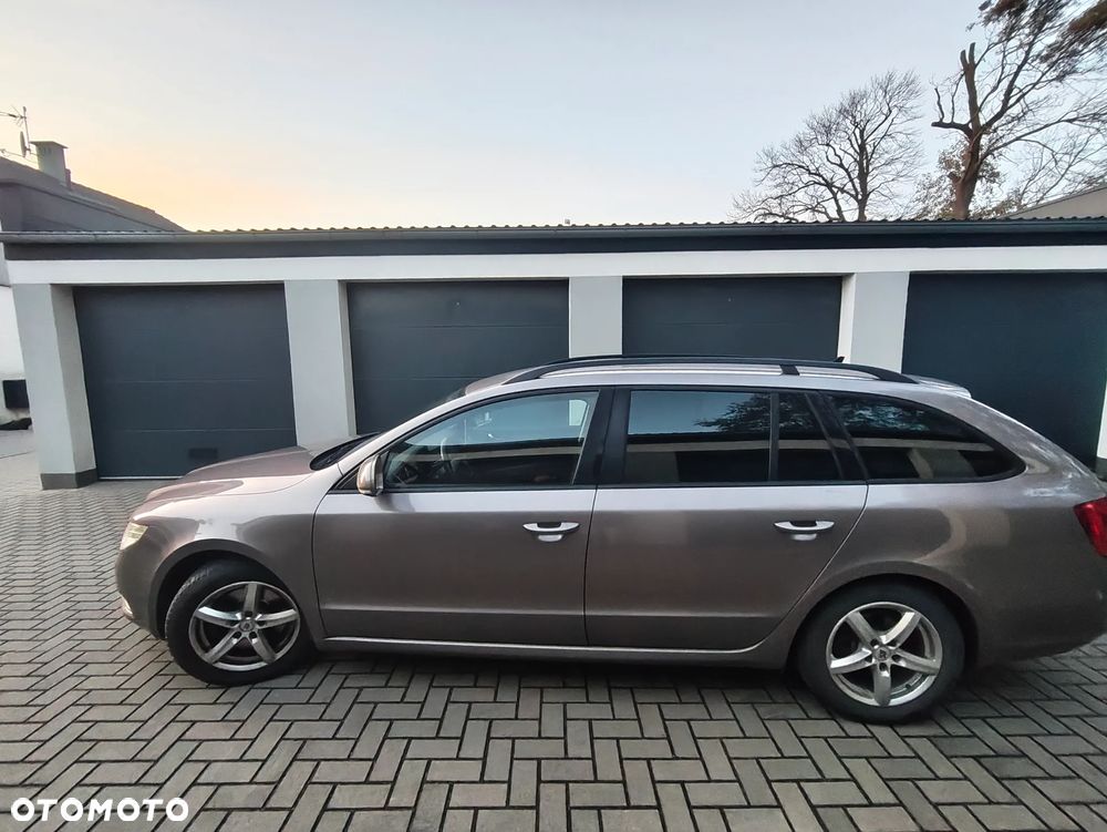 Skoda Superb 1.6 TDI Ambition Greenline - 17