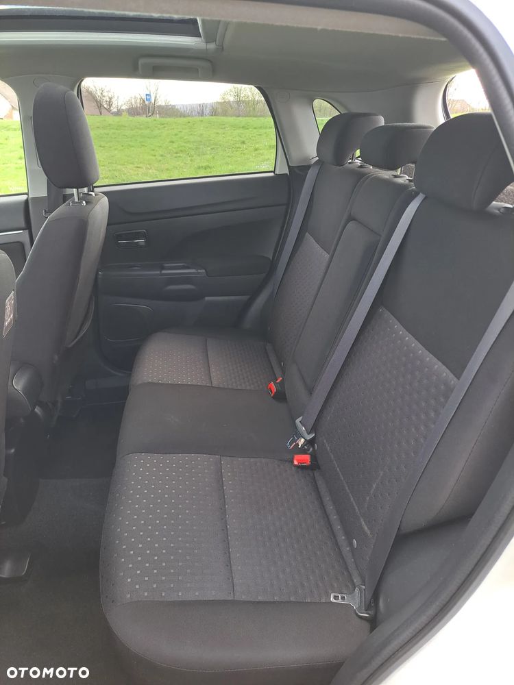 Mitsubishi ASX 1.8 DID Invite 4WD AS&G - 23