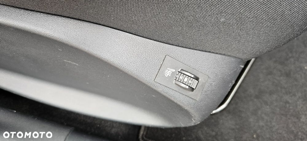 Peugeot 208 1.2 PureTech Allure S&S EAT6 - 22