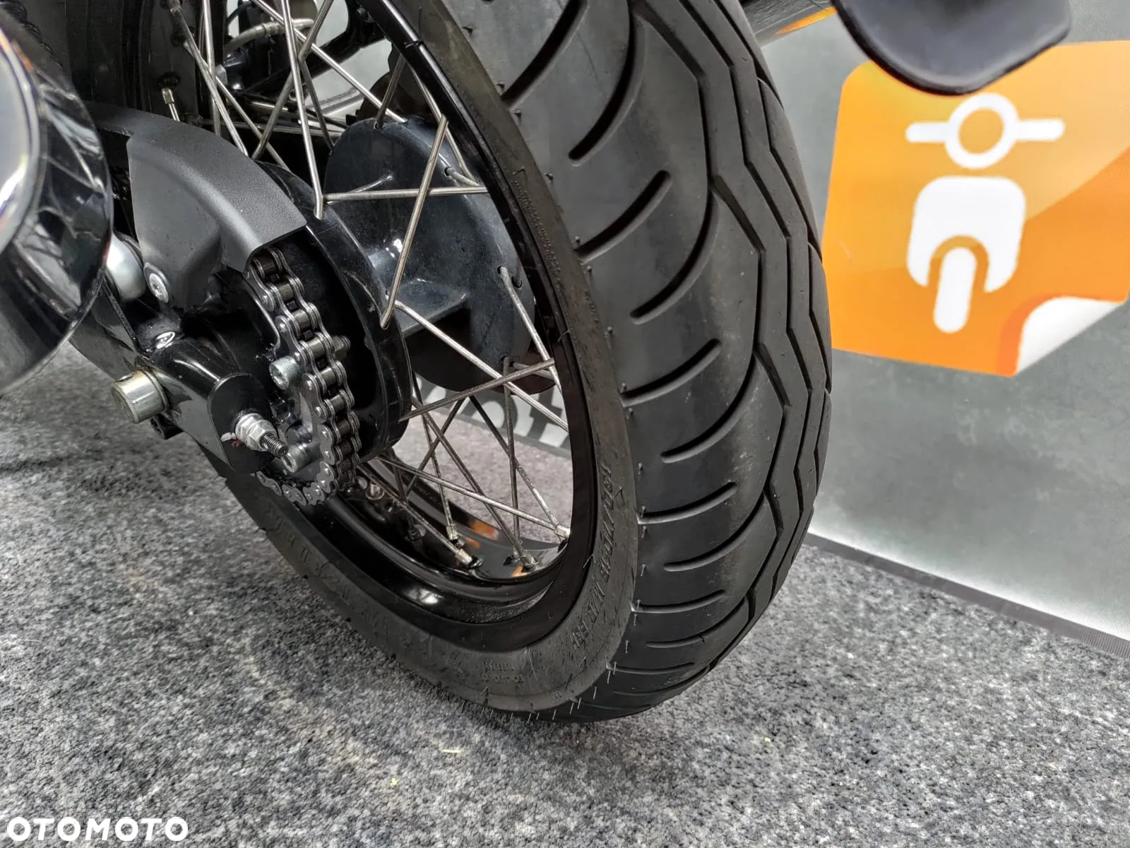 Royal Enfield Continental - 31