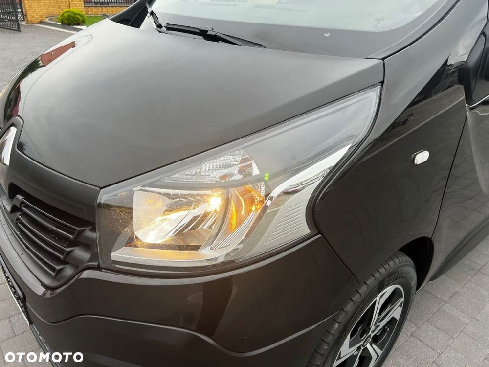 Renault Trafic Long  doka 6-osobowy - 14