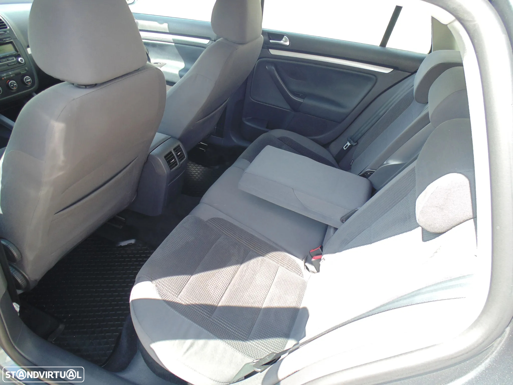 VW Golf Variant 1.9 TDi BlueM Confortline - 19