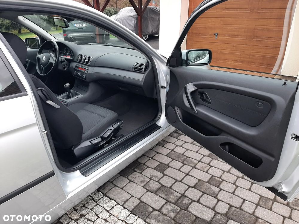 BMW Seria 3 316ti - 17