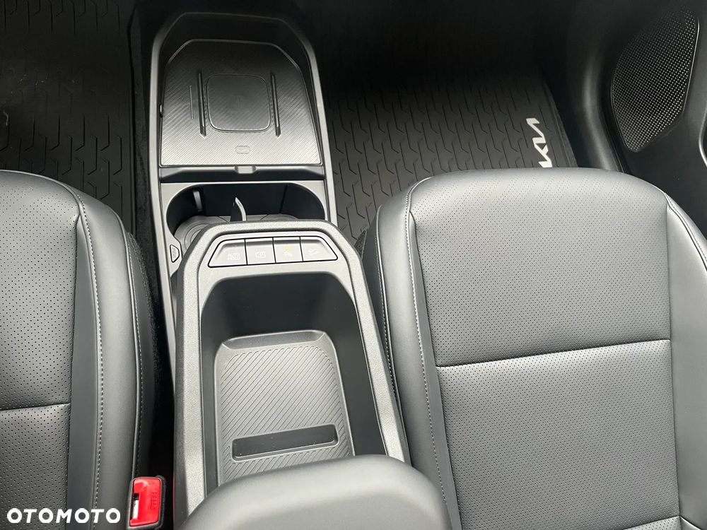 Kia EV4 81.4kWh Business Line - 19