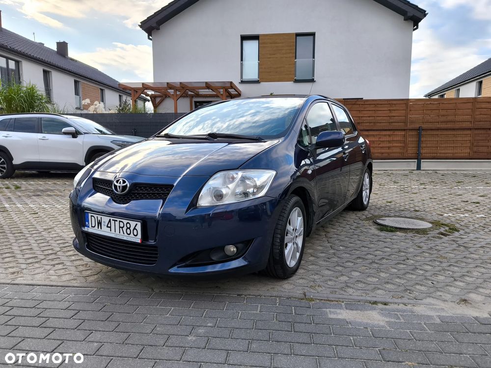 Toyota Auris 1.6 VVT-i Prestige - 2
