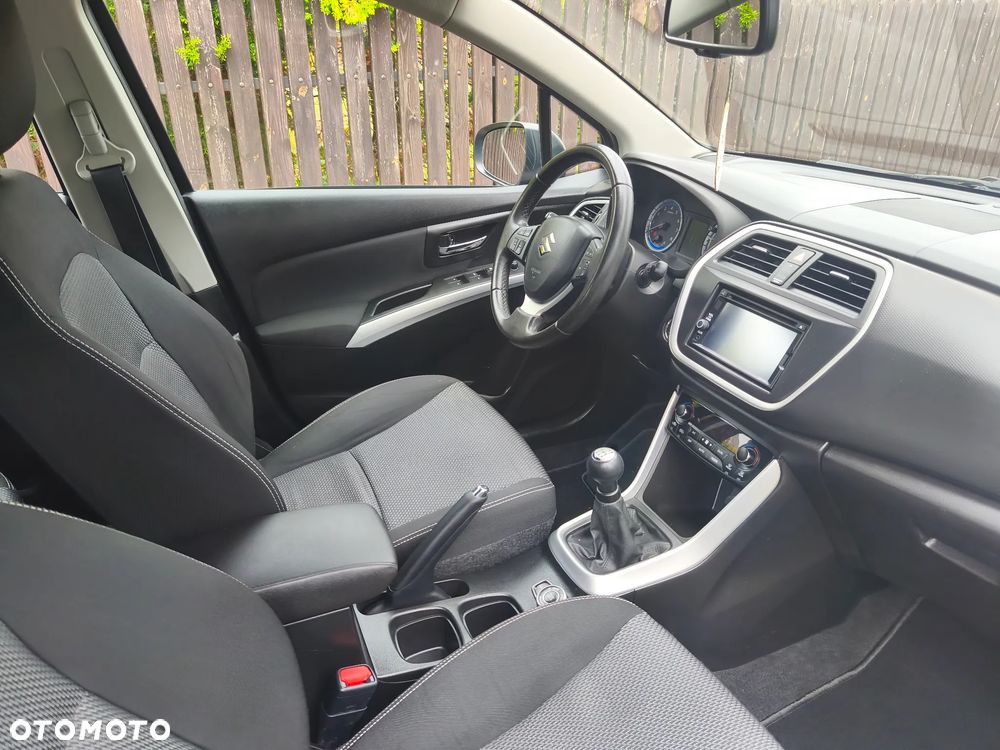 Suzuki SX4 S-Cross - 17