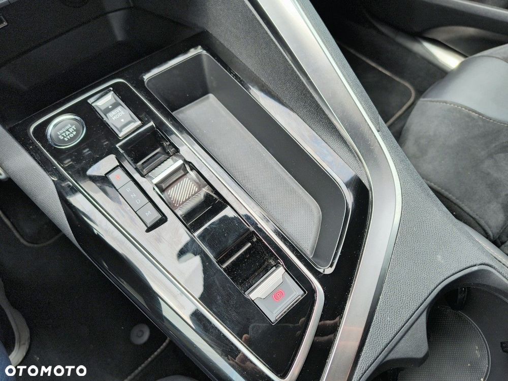 Peugeot 3008 1.2 PureTech GT S&S EAT8 - 14