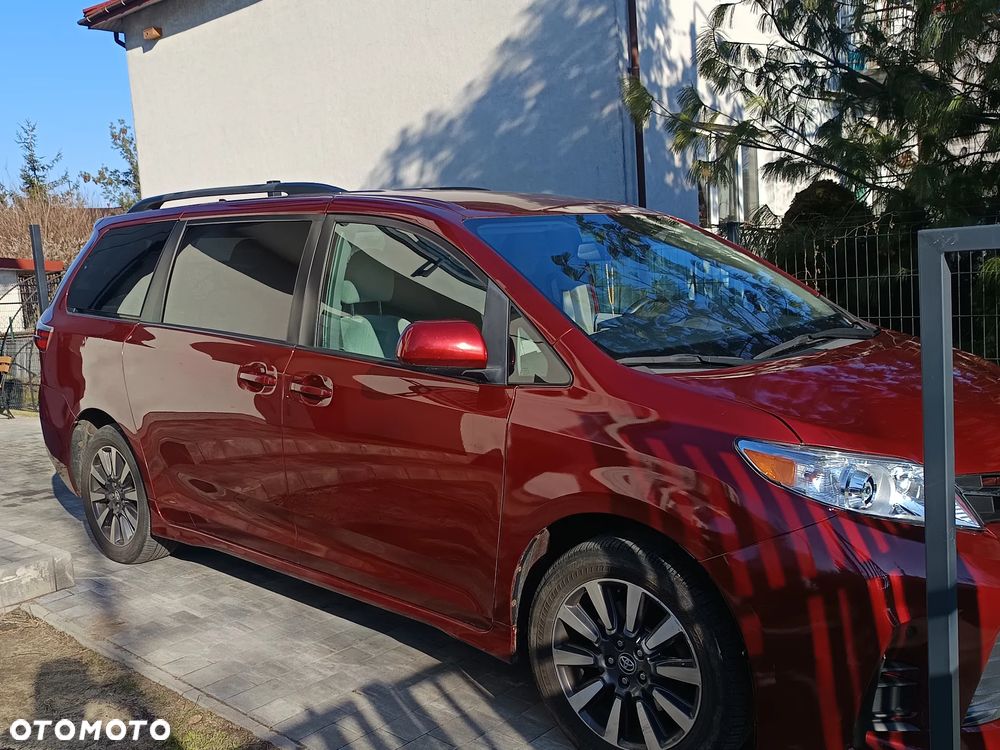 Toyota Sienna 3.5 V6 LE AWD - 3