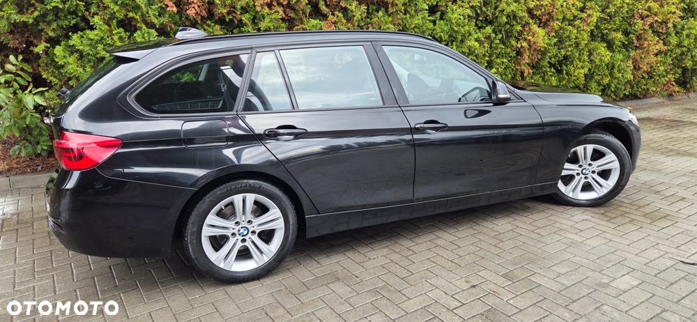 BMW Seria 3 320d Edition Luxury Line Purity - 18