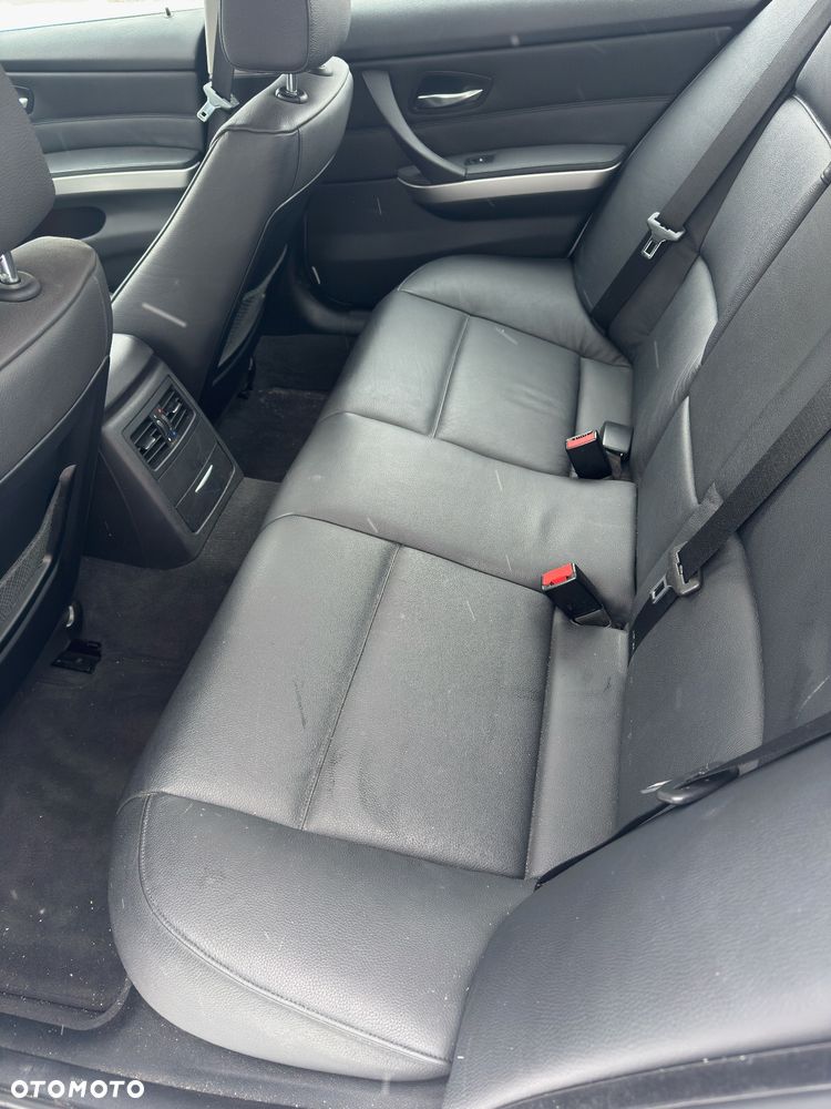 BMW Seria 3 325i - 8