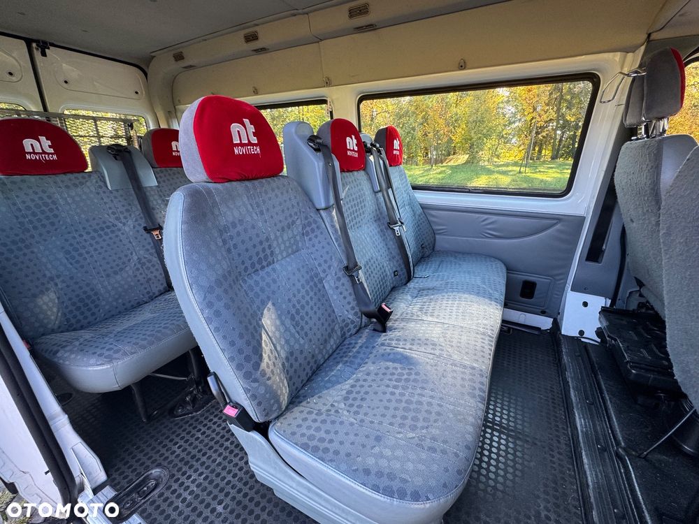 Ford Transit - 18