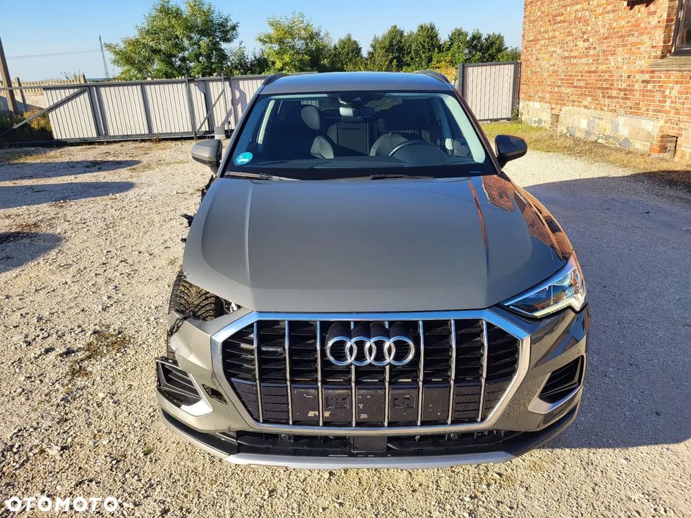 Audi Q3 2019 photo 3