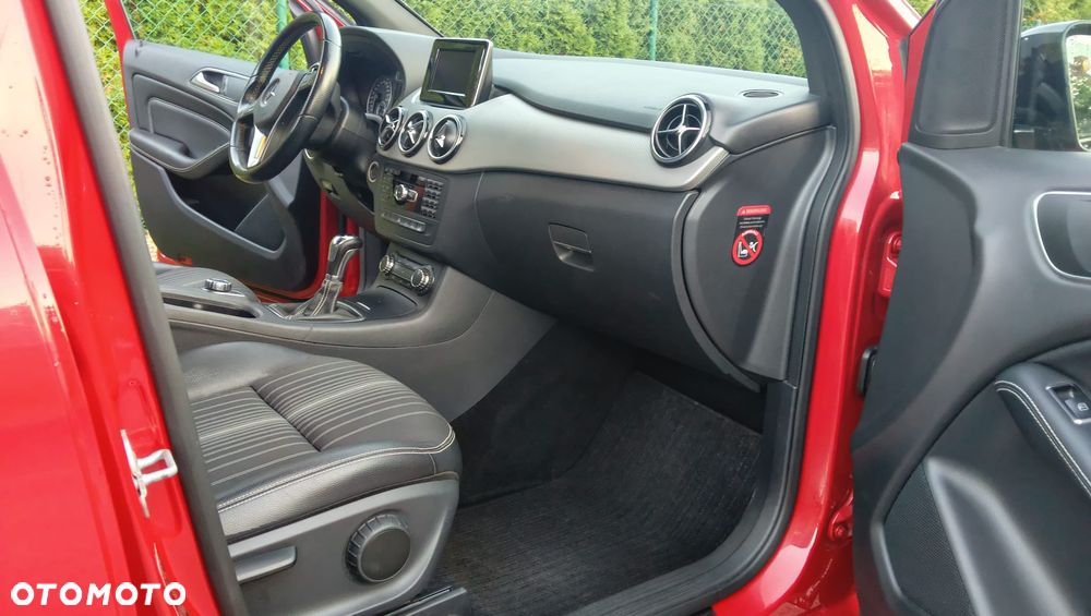 Mercedes-Benz Klasa B 180 BlueEFFICIENCY Edition 1 - 10