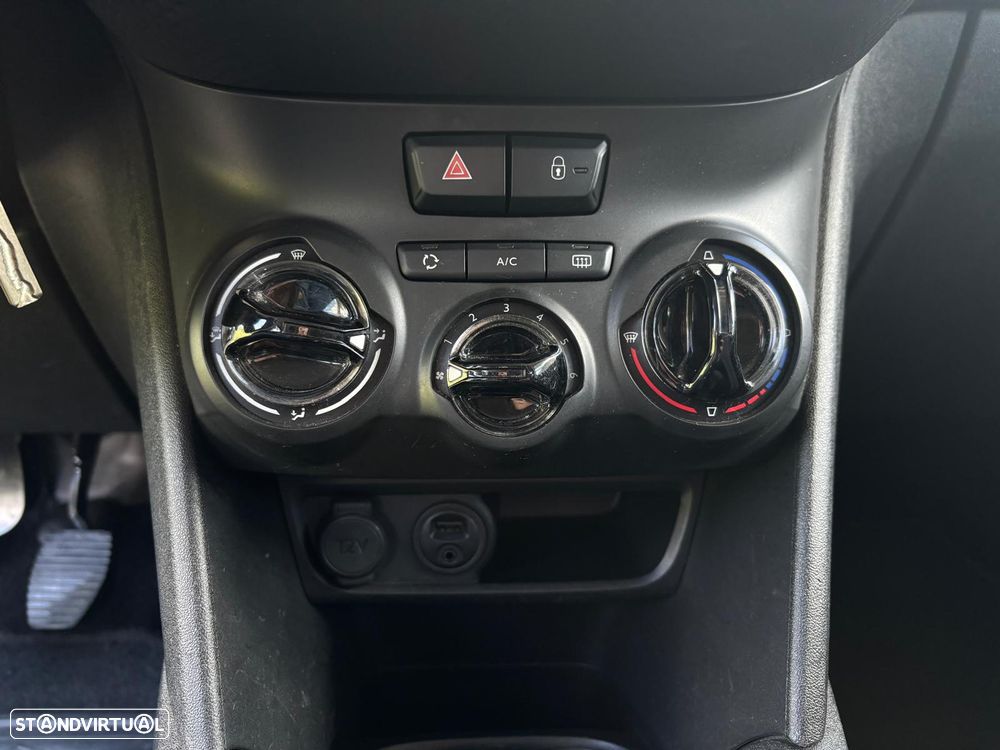 Peugeot 208 1.6 BlueHDi Style - 13