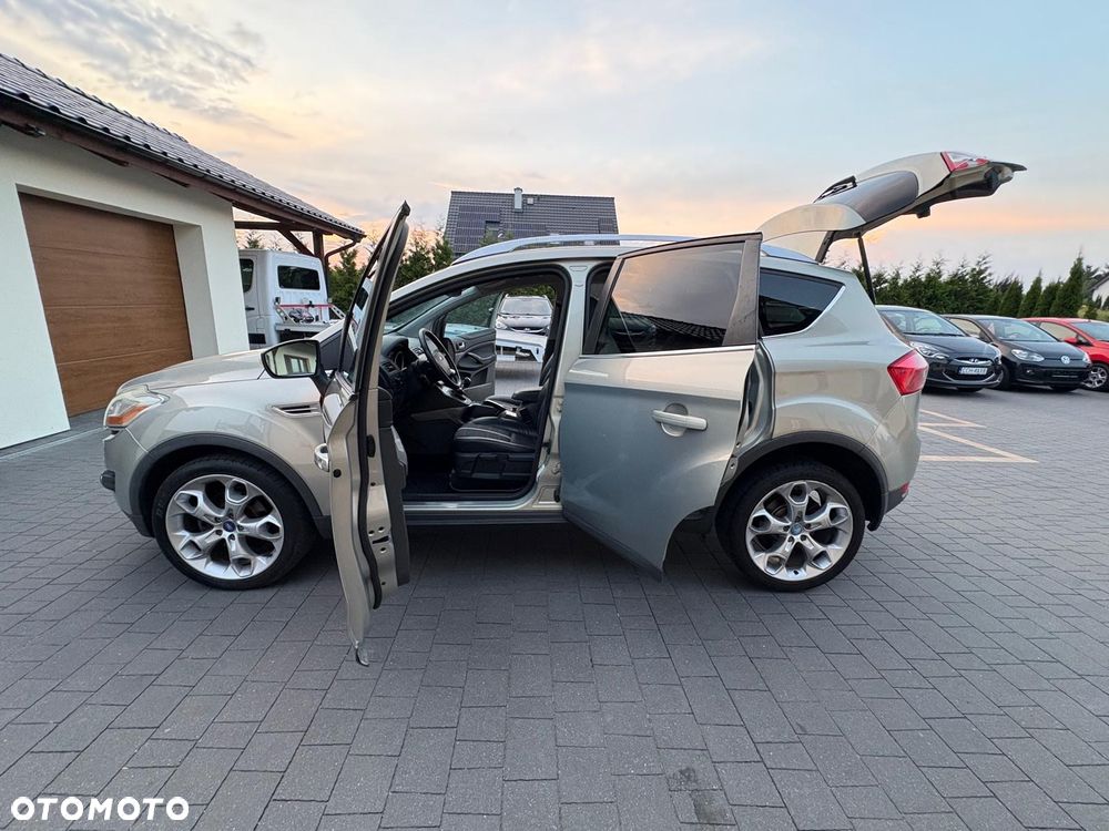 Ford Kuga 2.0 TDCi 4x4 Titanium - 17