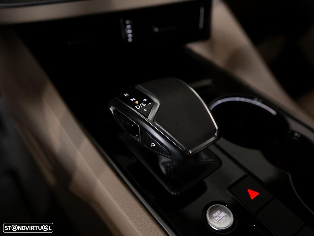 VW Touareg 3.0 TDI V6 Elegance Plus - 22