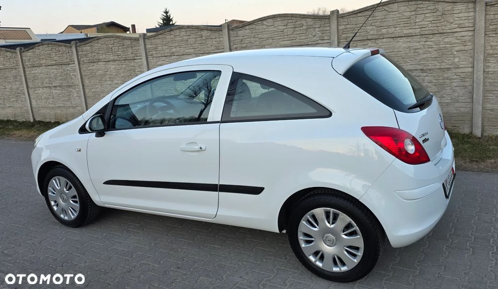 Opel Corsa - 10