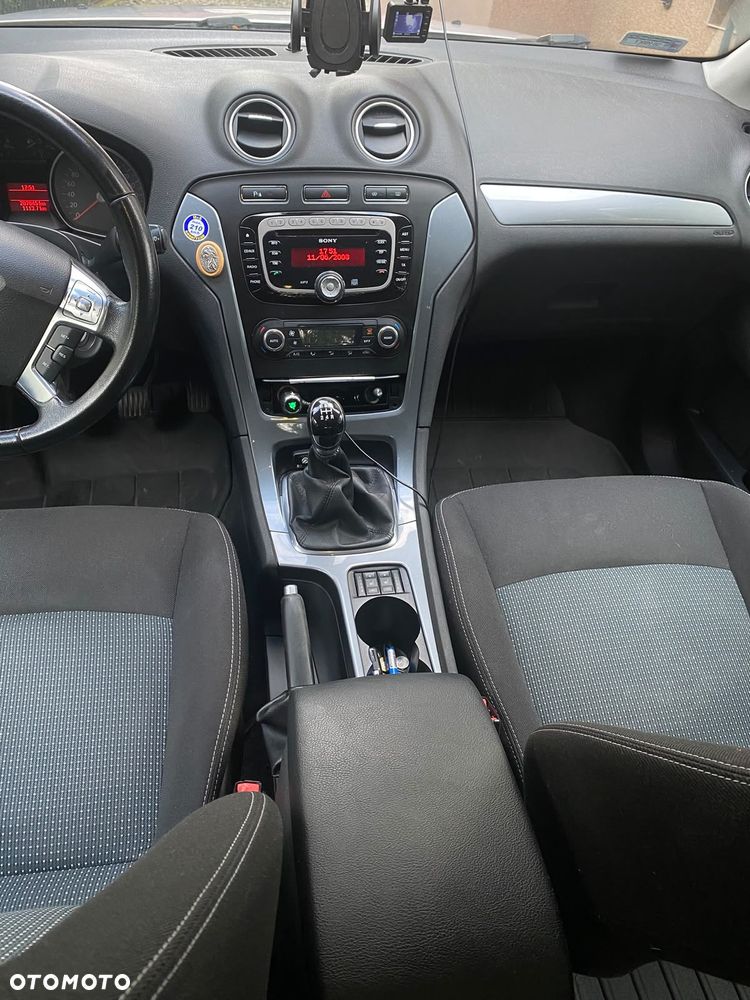 Ford Mondeo 2.0 FF Titanium - 6