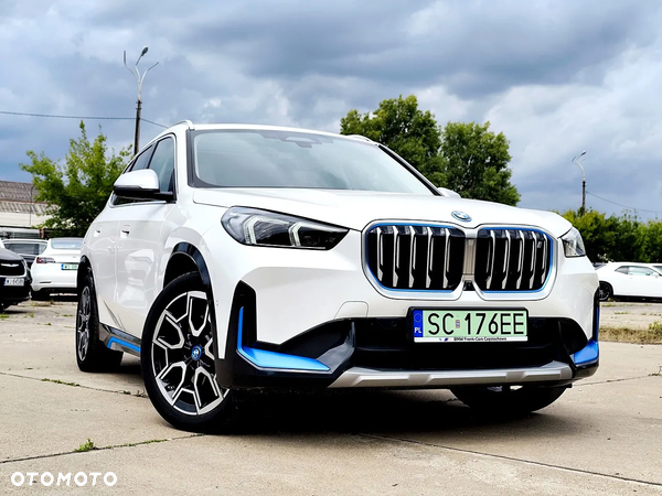 BMW iX1 xDrive30 66.5kWh xLine