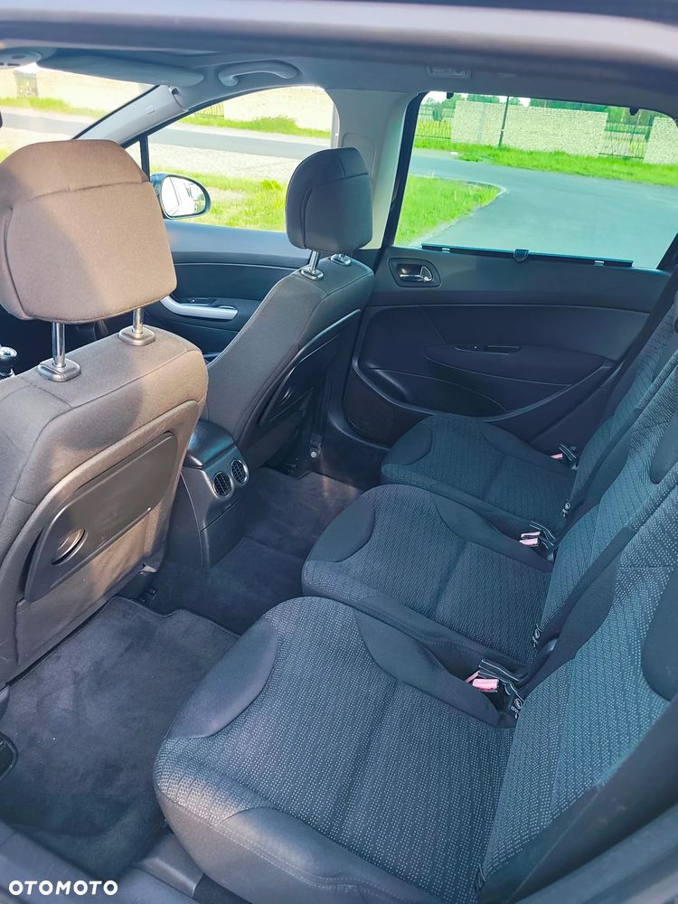 Peugeot 308 2.0 HDi Premium - 6