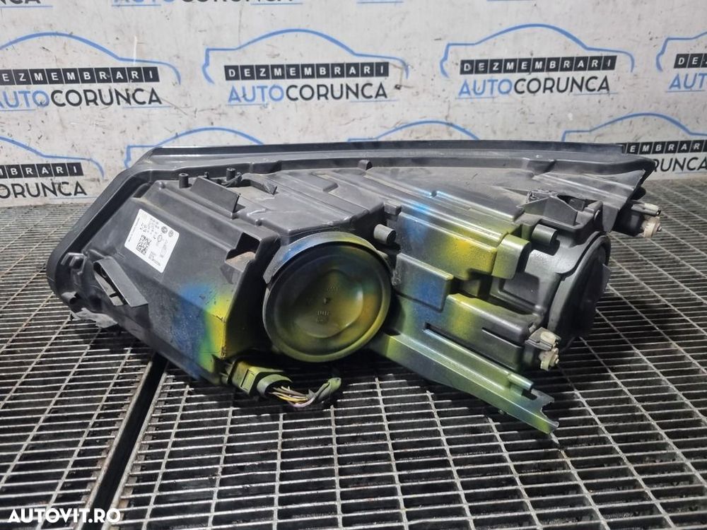 Far Dreapta Volkswagen Tiguan 5N Facelift 2011 - 2015 SUV 4 Usi (1071) Fara xenon Cleme ... - 2