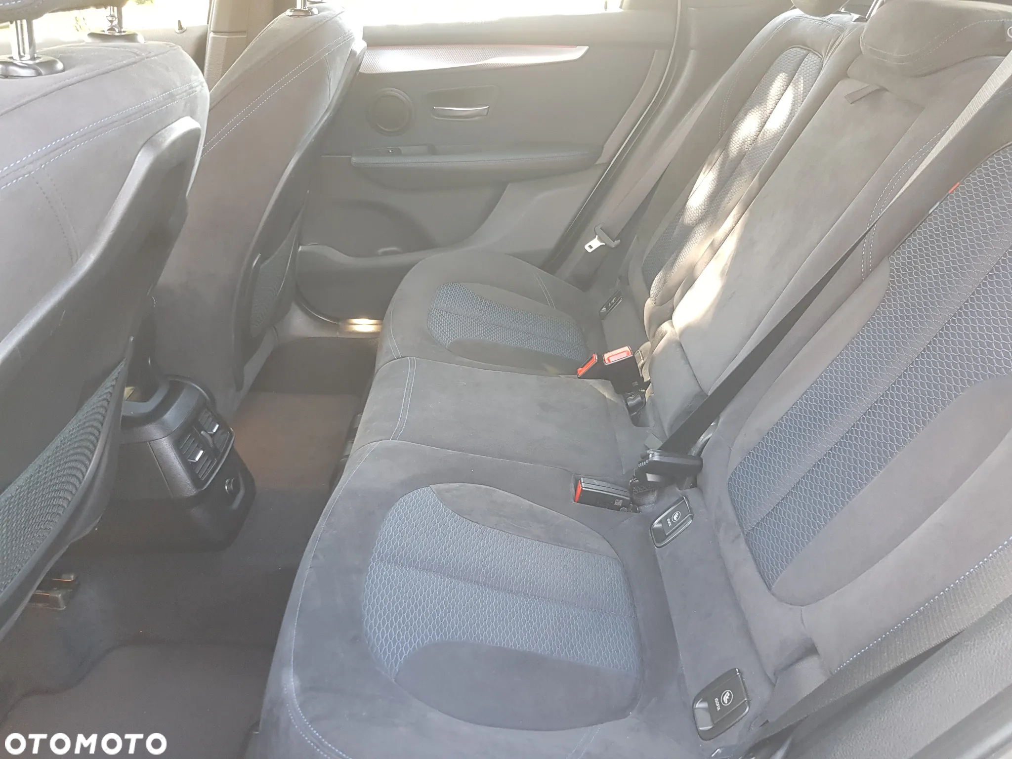 BMW Seria 2 216d M Sport - 4