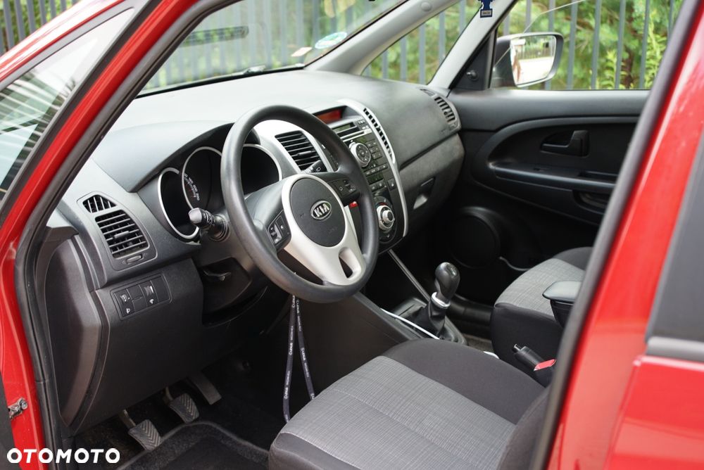 Kia Venga - 26