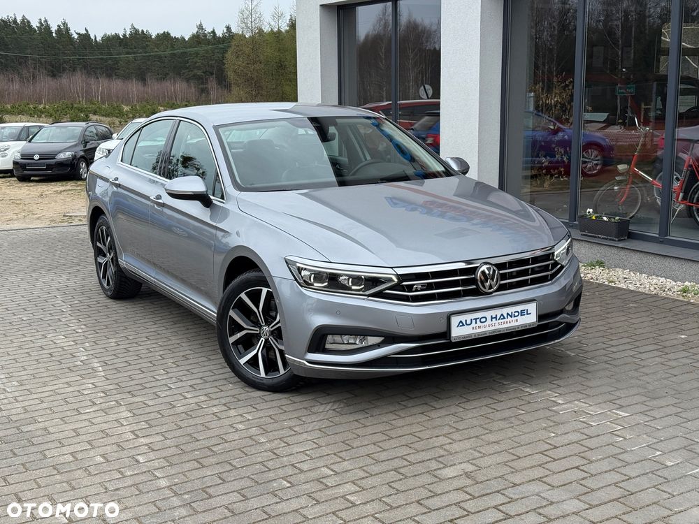 Volkswagen Passat 2.0 TDI (BlueMotion Technology) Trendline - 4