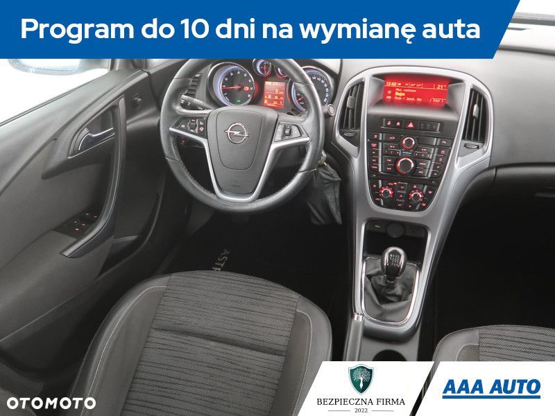 Opel Astra - 9