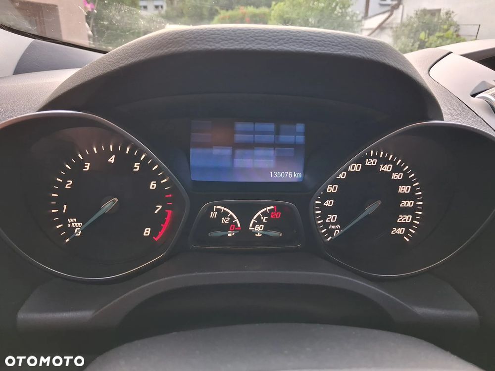 Ford Kuga - 16