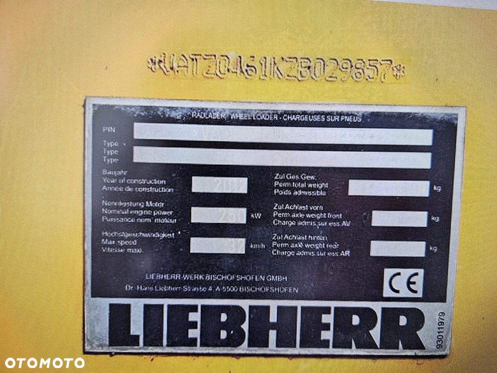 Liebherr L 586 2012 - 18